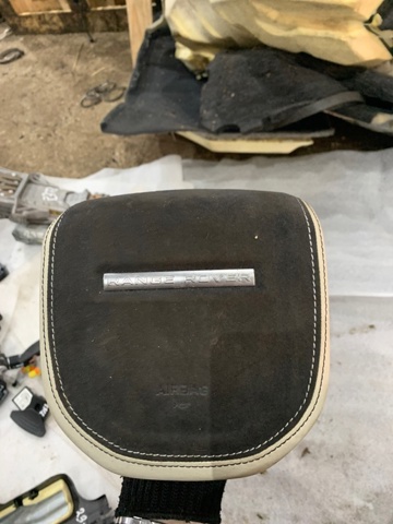 Airbag в мультируль LR062637 LAND ROVER