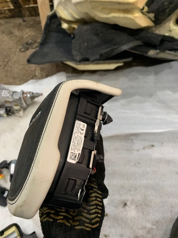 LR062637 LAND ROVER Подушка безопасности водителя купить в Каменское