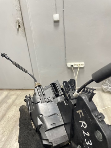 LR063617 LAND ROVER купить в Киев