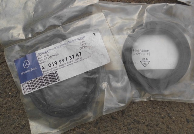 MERCEDES 0199973747 Сальник передней ступицы внутренний в наличии Сумы