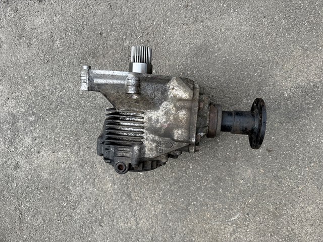 Раздатка (коробка раздаточная) 331008H510 NISSAN