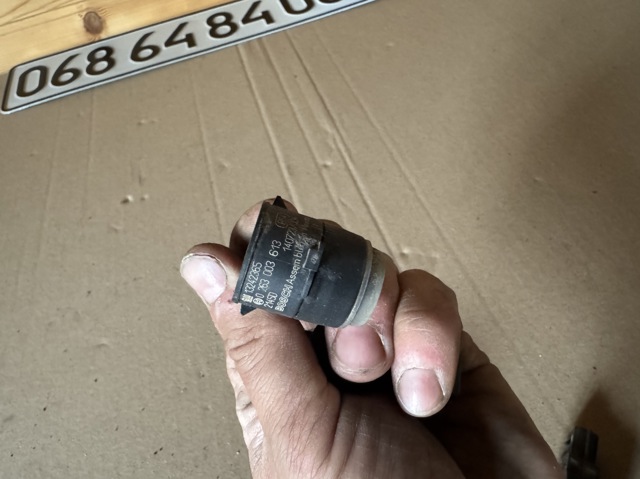 Задние парктроники 13242365 GM