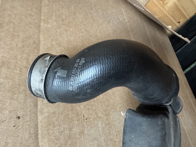 A2115282582 MERCEDES Патрубок интеркулера купить в Житомир