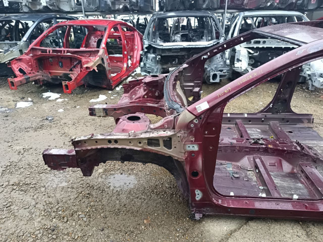 TOYOTA 5370107040 Арка крыла переднего правого в наличии Ужгород