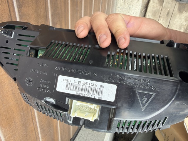 A2115409511 MERCEDES Панель приборов купить в Запорожье
