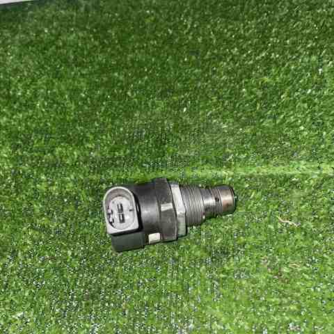 Регулятор давления в топливной рейке Audi A8 D3