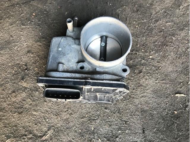 Дроссельная заслонка в сборе 2203037010 TOYOTA