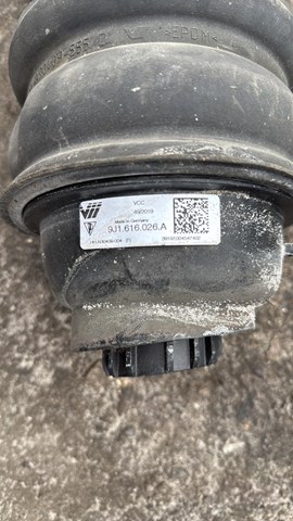 PORSCHE 9J1616026A Пневмоподушка (пневморессора) моста заднего в наличии Черновцы