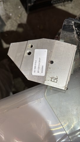 9J1845019A PORSCHE Стекло двери передней левой купить в Одесса