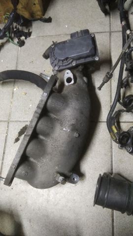 Коллектор впуск нижний 292112E400 HYUNDAI