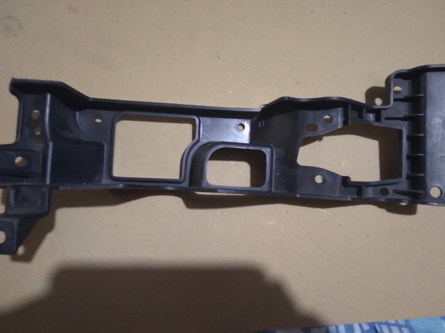 LAND ROVER CK5215267AA Кронштейн крепления противотуманной фары левой в наличии Кривой Рог