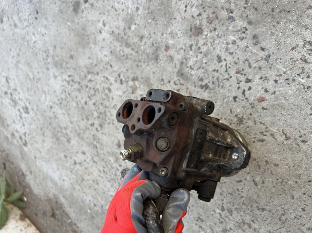 Насос топливный высокого давления 167008H800 NISSAN