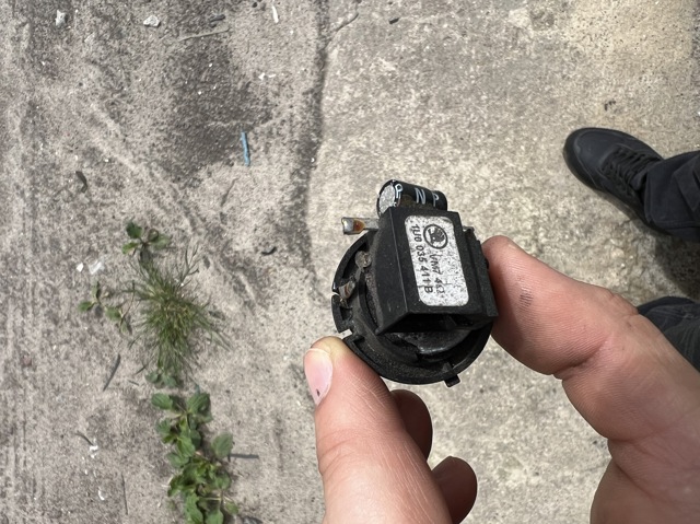 1U0035411E VAG купить в Полтава