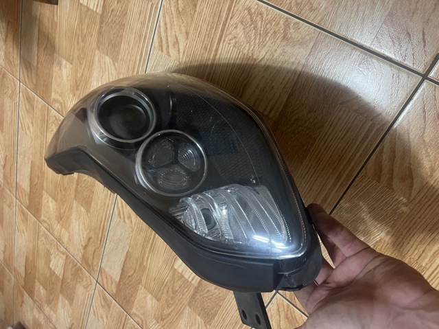 Фара левая 92101F1010 HYUNDAI