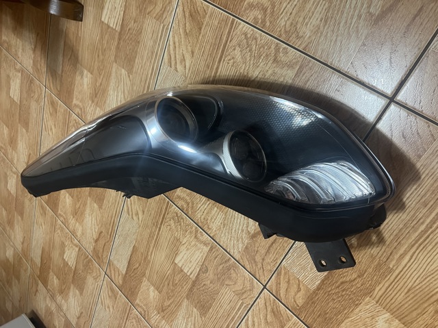 HYUNDAI 92101F1010 Фара левая в наличии Тернополь