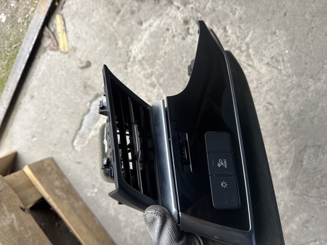 VAG 4M8857237 в наличии Харьков