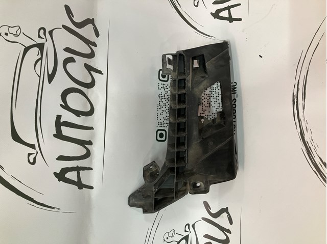 80A807096E Кронштейн бампера переднего правый купить Сумы