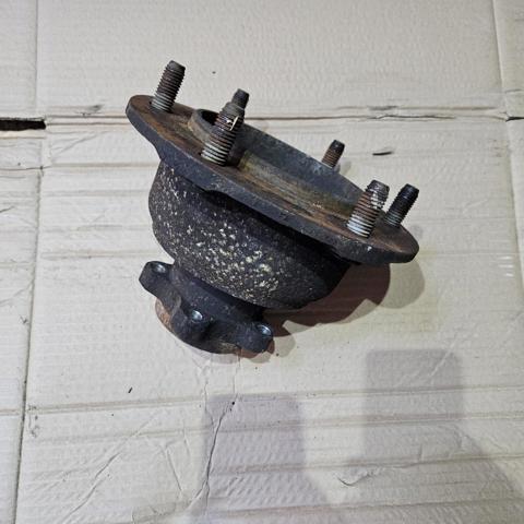 Ступица переднего колеса 4395253 FORD