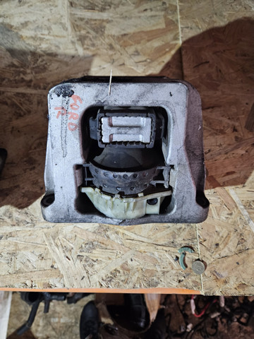 GK216F012CC FORD Правая подушка двигателя купить в Черновцы
