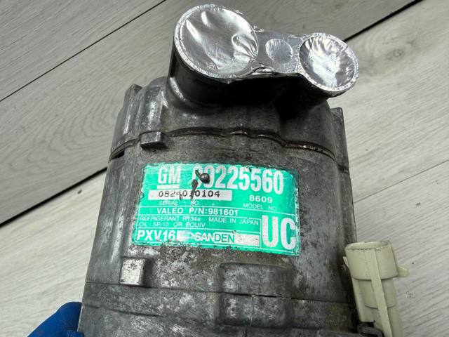 GM 09225560 Компрессор кондиционера в наличии Николаев
