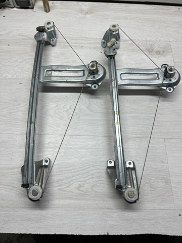 GM 13132228 Механизм стеклоподъемника двери задней правой в наличии Ирпень