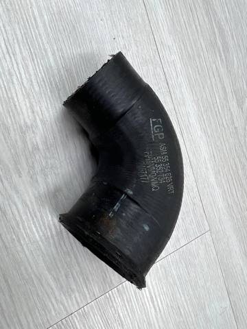 Патрубок воздушный, выход из турбины (наддув) 55352734 GM
