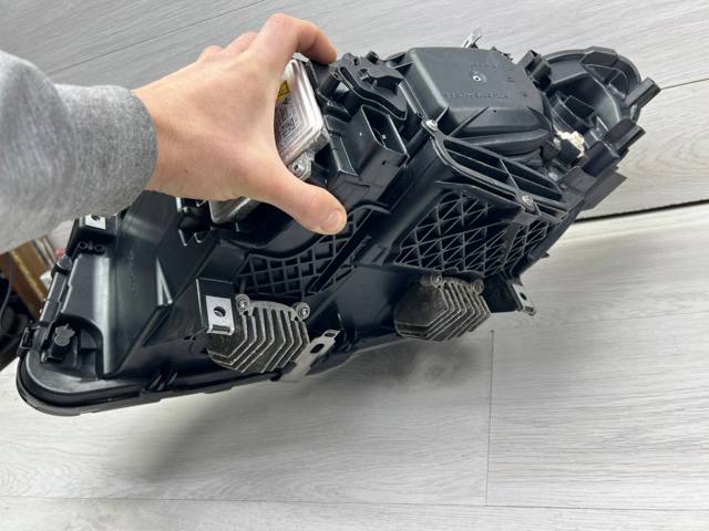 63117343911 BMW Левая фара купить в Николаев