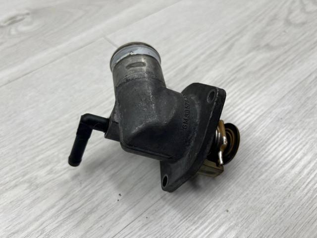 Водяная помпа термостата Опель Зафира A