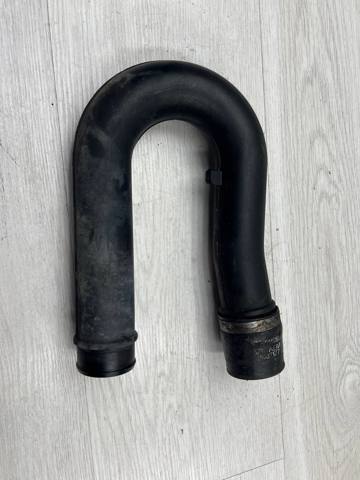Шланг интеркуллера 9202288 GM