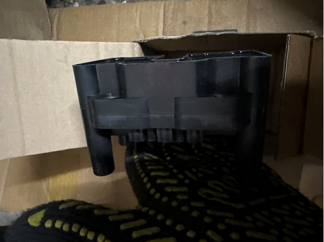 HUCO 138704 Катушка зажигания в наличии Кривой Рог
