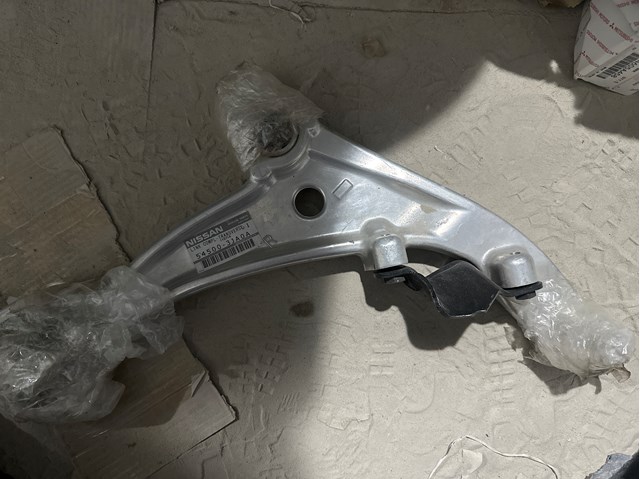 NISSAN 545003JA0A Нижний рычаг в наличии Киев