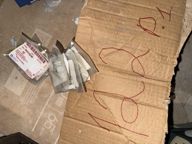 94515246 GM Пистон (клип) крепления брызговика купить в Ужгород