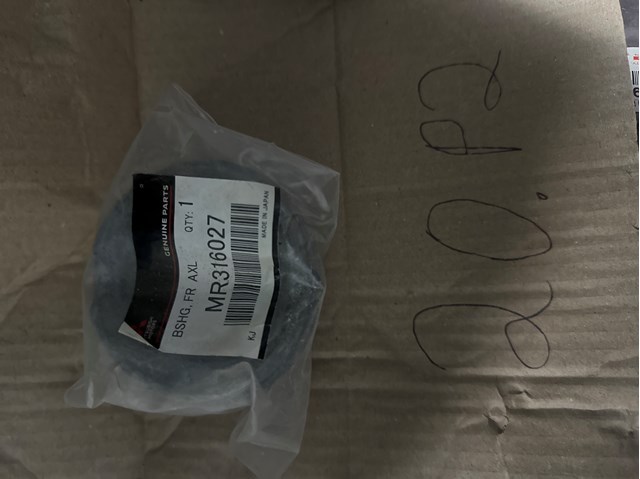 Сайлентблок подрамника MR316027 MITSUBISHI