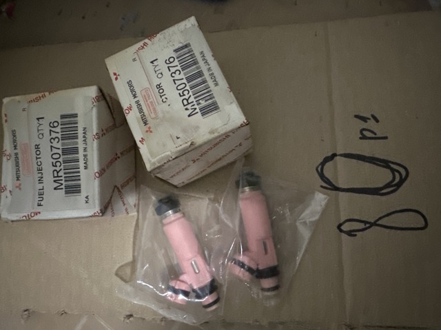 Форсунка впрыска топлива Mitsubishi Pajero SPORT I