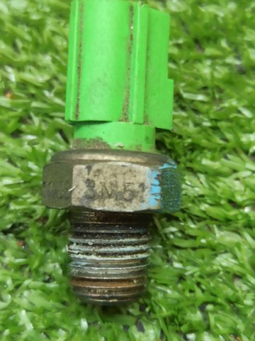 FORD 1363512 Датчик давления масла в наличии Киев