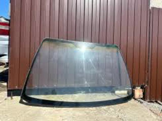 Окно ветровое 5610105030 TOYOTA