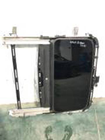 Стекло люка крыши 6320148130 TOYOTA