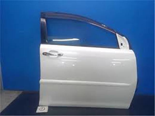 Пассажирская передняя дверь 6700148060 TOYOTA