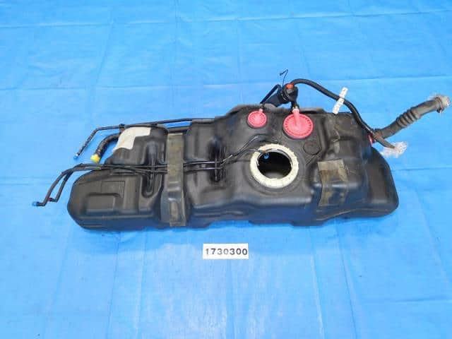 Топливный бак 770013D521 TOYOTA