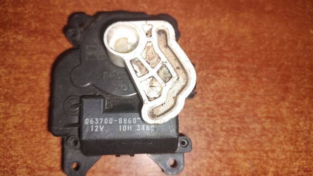 Привод системы автоматического управления отопителем 8710635150 TOYOTA