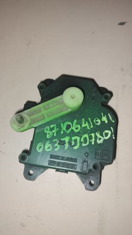 Привод системы автоматического управления отопителем 8710641041 TOYOTA