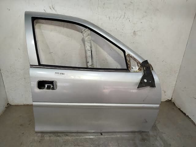 Пассажирская передняя дверь 9153650 OPEL