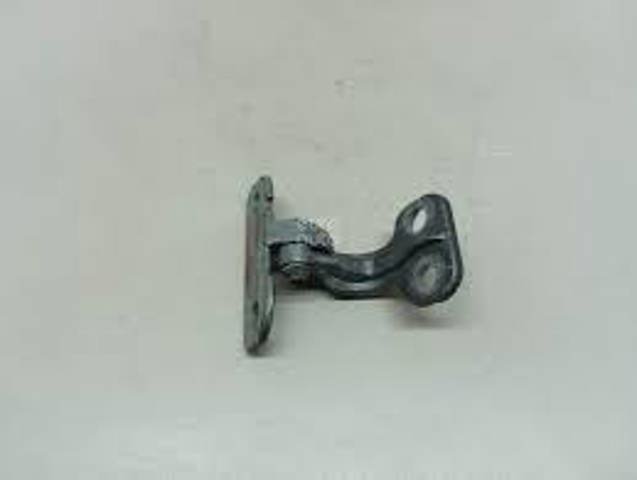 Петля двери задней правой LR003085 LAND ROVER