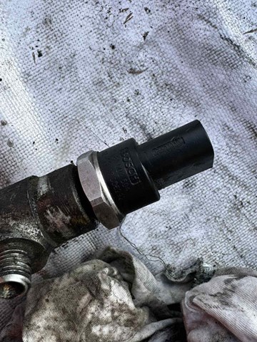 0281002504 BOSCH Датчик давления топлива купить в Львов