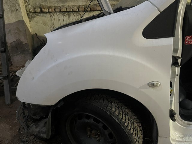 7840W2 PEUGEOT Крыло переднее левое купить в Тернополь