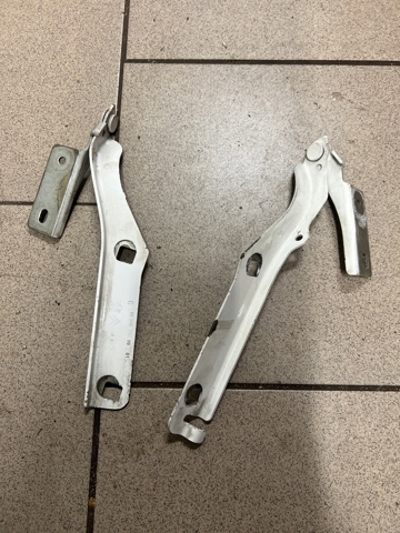 791345 PEUGEOT Петля капота правая купить в Полтава