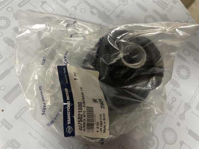 Подушка подрамника 4075021000 SSANG YONG