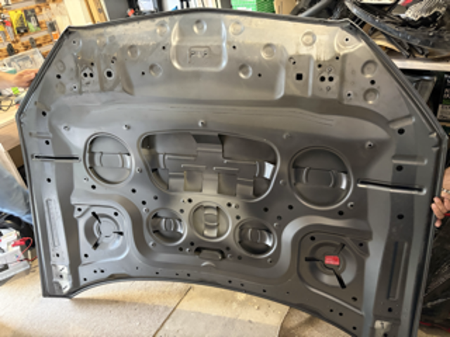 MERCEDES A2928800057 Капот в наличии Павлоград