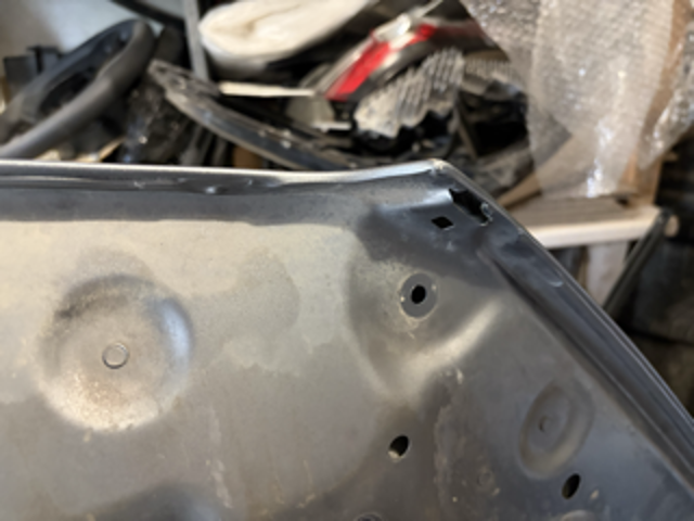 MERCEDES 2928800057 Капот в наличии Полтава
