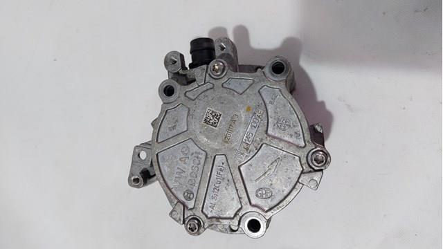 Механический вакуумный насос 06K145100AE VAG